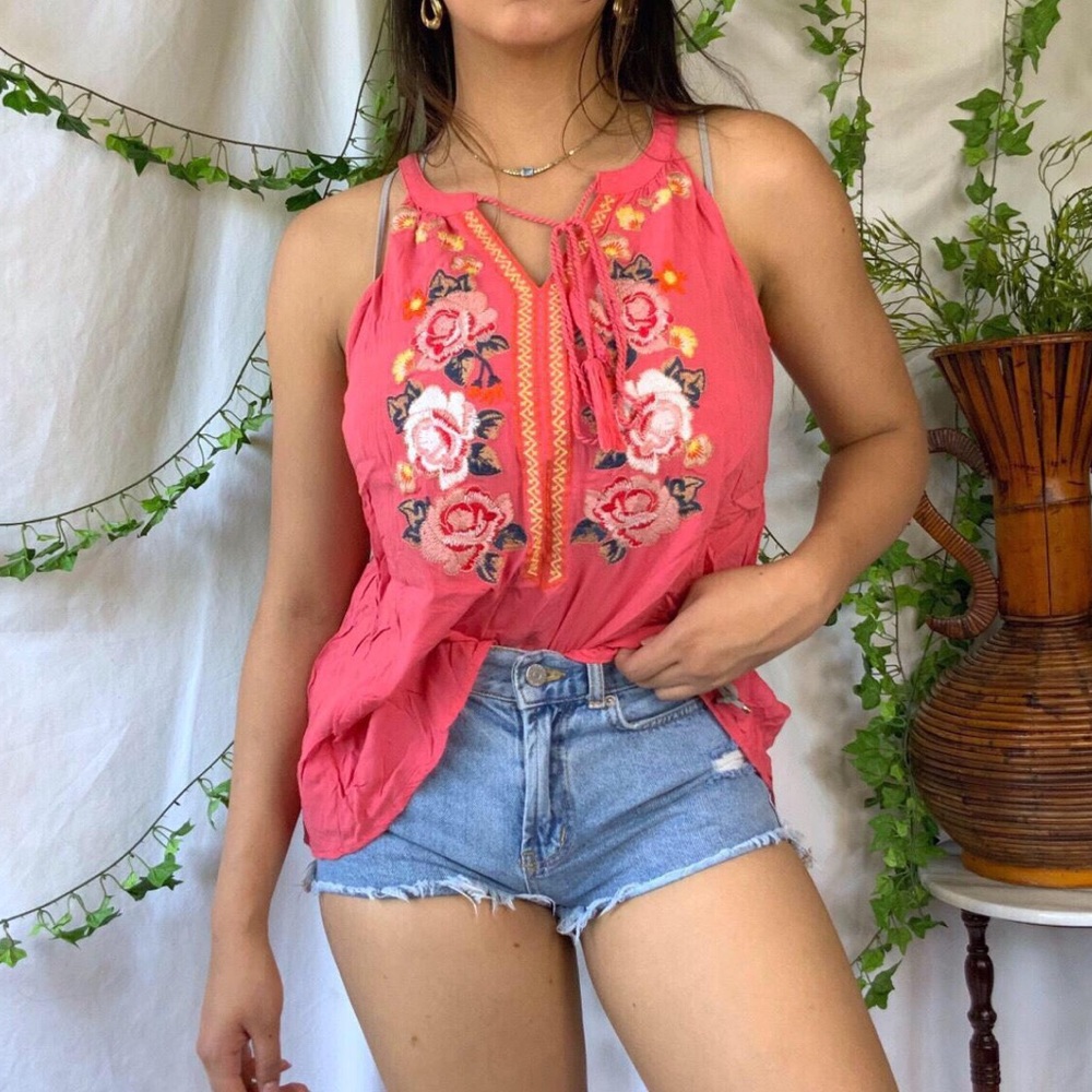 Floral embroidered coral tank top